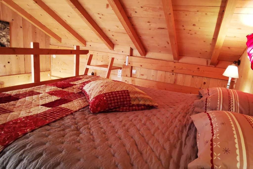 Au petit chalet avec son SPA - Escapade en amoureux ! Cruet Extérieur photo