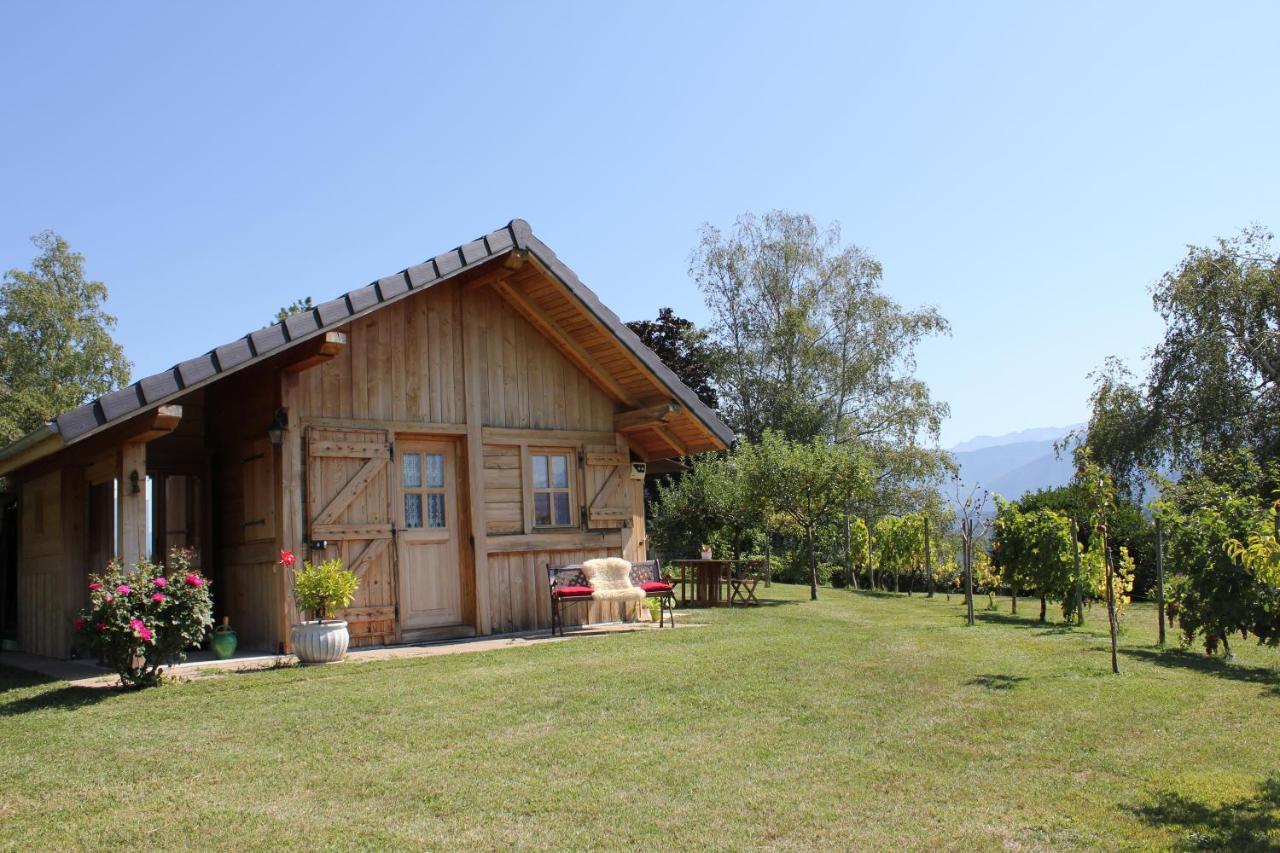 Au petit chalet avec son SPA - Escapade en amoureux ! Cruet Extérieur photo