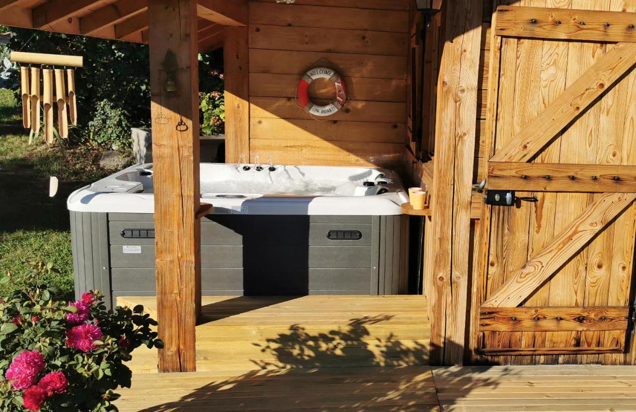Au petit chalet avec son SPA - Escapade en amoureux ! Cruet Extérieur photo